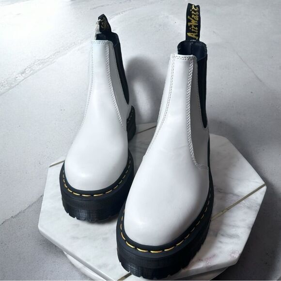 BRAND NEW Dr. Martens 2976 Quad Chelsea Slip-on Boot Size 9 Mens 10 Women EU 42 - Picture 4 of 12